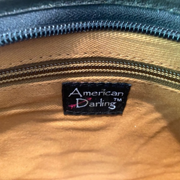 Medium sized clutch.  New with tags.  pd 40 asking 25 - Picture 5 of 9